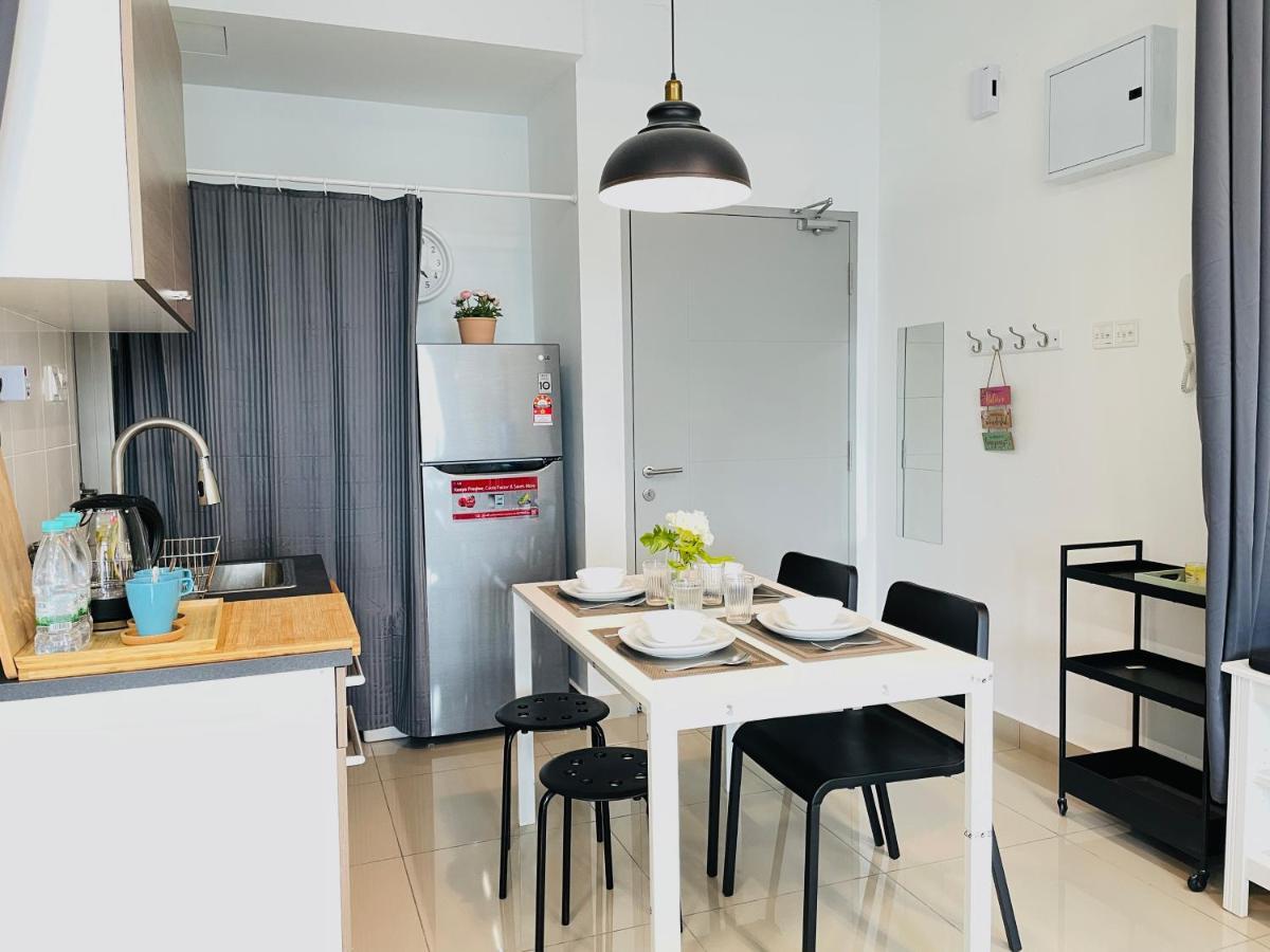 High Floor Studio Austin Regency Mount Austin W Balcony 3 Plus 1Pax 5 Mins Aeon Johor Bahru Exterior foto